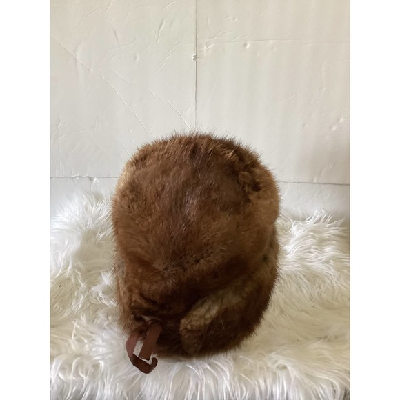 Men's Muskrat Fur Hat - Picture 3 of 5